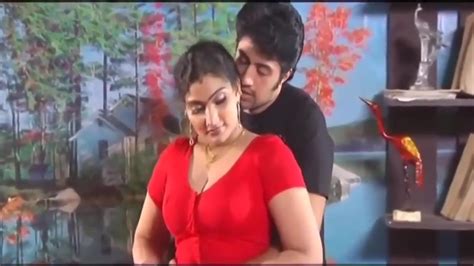 Aunty Hot Scene Younger One