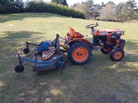 Kubota B5100 Compact Tractor 1 Ton Hyd Tip Trailer 5 Ft Topper In