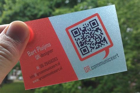22 Great Examples of QR Code Business Cards and Business Card Designs