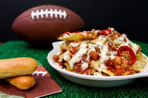 Olive Gardens Loaded Pasta Chips Are About To Change Your Super Bowl