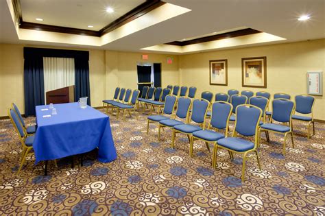 Meeting Rooms At Holiday Inn Express And Suites Tower Center New
