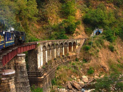 Patrimonio De La Humanidad Ferrocarriles De Montaña De La India 1999