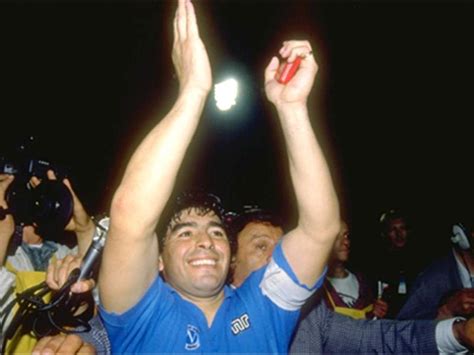 Jun 15, 2021 · it's the same song that was on as maradona famously warmed up with napoli ahead of a uefa cup semifinal against bayern munich in 1989. Maradona & Careca's Bayern Munich magic, the legendary ...