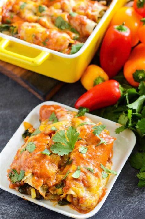 They're easy to make ahead and freeze, and packed with nutritious mushrooms, spinach, zucchini, and beans. Vegetable Enchiladas Recipe | The Novice Chef