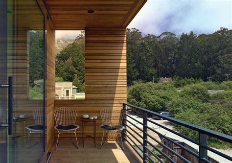 Schirm deinen balkon mit diesem sichtschutz ab, sodass ein zweites wohnzimmer entsteht. Balkon Windschutz Holz