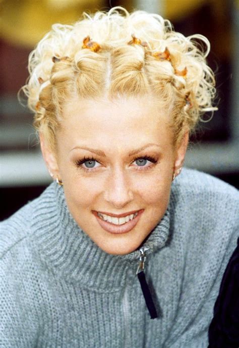 22 Things That Just Havent Been Cool Since The 90s Hair Clips Up Hairstyles Short Wedding Hair