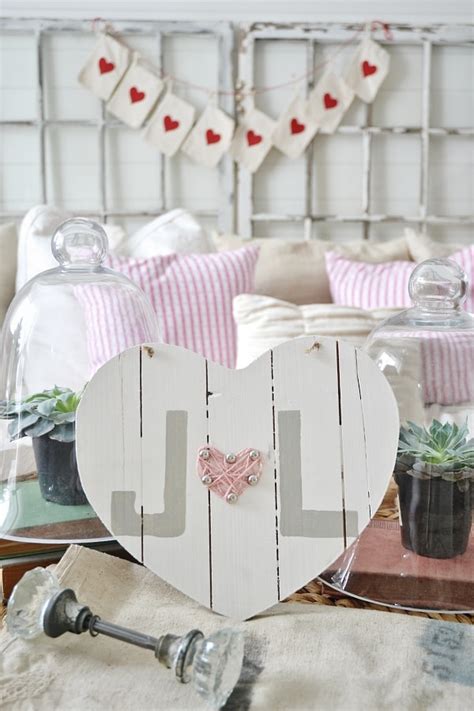 Love crafts, wood crafts valentine projects, valentines home decor, wedding decor, valentines crafts for kids, valentines bucket list, 14 days of valentines, i love us craft, valentines quotes and sayings. DIY Wooden Heart Valentines Day Art - Liz Marie Blog