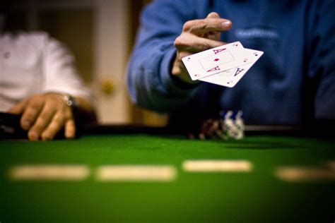 Apr 12, 2011 · although we talked about playing online poker for a living, you can still play for fun and make profits. Invaluable Business and Life Lessons I Learned Playing Poker