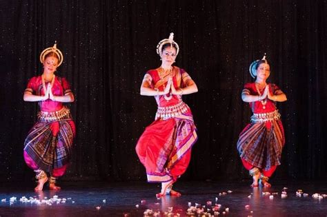 Odissi Dance Costume History Sequence Repertoire