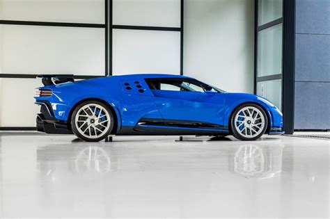 El Primer Bugatti Centodieci Luce El Mítico ‘fabricca Blu Del Eb110