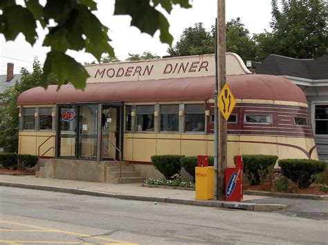 Two Modern Diner Pawtucket Ri Modern Diner 364 East Ave Flickr