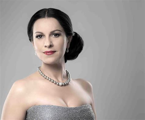 Angela Gheorghiu La Diva Sort Ses Griffes