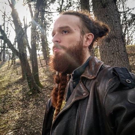 Further down on the neck, the skin was shaved. Top 30 Stunning Viking Beard For Men | Best Viking Beard 2019
