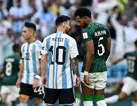 El Defensor De Arabia Saudita Que Increpó A Lionel Messi En El Campo De