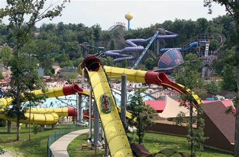10 Best Water Parks In The U S Water Park Rides Water Parks Best