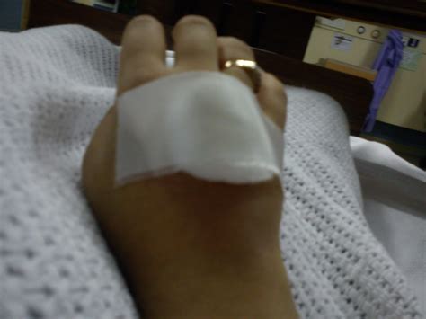 Dia diperkosa ayah kandungnya hingga mengandung dan melahirkan anak kembar. BeAutiFuL GirL: Pengalaman Mengandung selama 9 bln :)