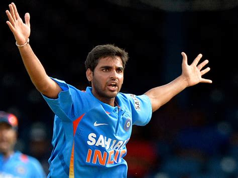 His eyes are brown in color. Bhuvneshwar Kumar Biography, Age, Height, Weight ...