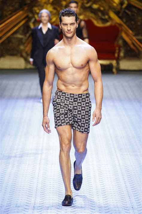 Dolce And Gabbana Spring 2019 Menswear Fashion Show Collection See The