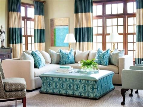 Calm Brown And Turquoise Living Room Decor