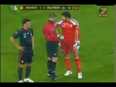 El partido se juega este sábado 29 a las 21:30 hs. Mexico vs Islandia Aficionado Paisa mexicano se mete a la ...