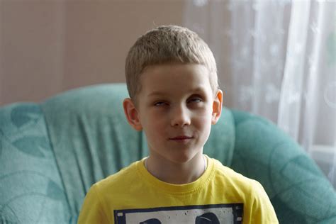 Оптимист 10 летний мальчик из Слуцка скрывает от всех что он слепой