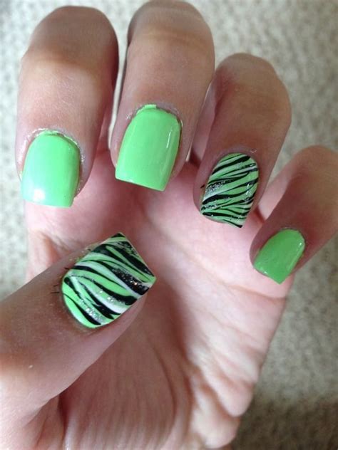 50 Beautiful and Unique Green Nail Art Designs Ideas » EcstasyCoffee