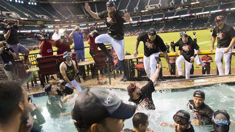 Chase Field Pool Started As A Joke But Arizona D Backs Had Last Laugh