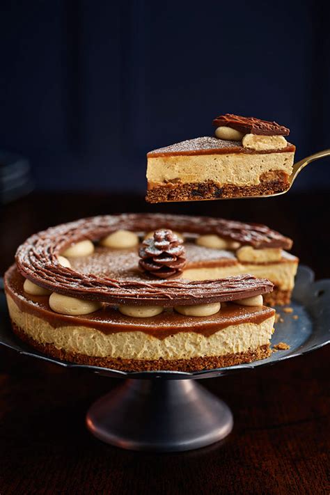 The christmas season is inextricably associated with many beloved desserts all around the world. The most showstopping supermarket Christmas desserts for 2018 - YOU Magazine