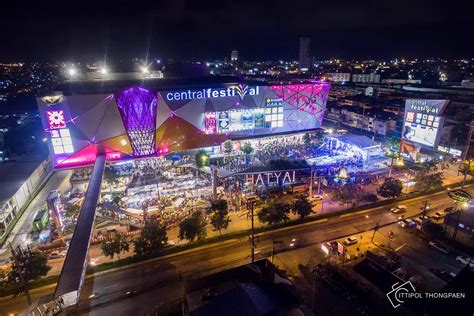 Central phuket (central festival phuket) is one of the major shopping malls on the island, the other famous one being jungceylon in patong. ภาพงานสงกรานต์หน้า Central festival Hatyai - Pantip