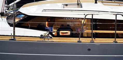 View pictures and details of this boat or search for more wauquiez boats for sale on asking price: The Wauquiez Pilot Saloon 42