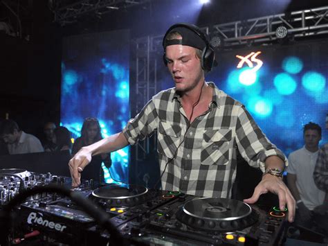 Avicii Cancels All Future Performances Due To Health Problems Your Edm