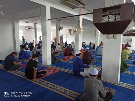 Jadwal sholat untuk semarang, gmt +7. Patuhi SOP ketika solat jumaat - Sarawak News Network