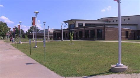 Options For Batesville School Restructuring Presented To Public