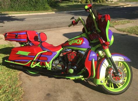 Most of my coverage is from auto and moto shows in north america and europe, and i visit different shows: The Grinch - 2013 Harley-Davidson Electra Glide Ultra ...