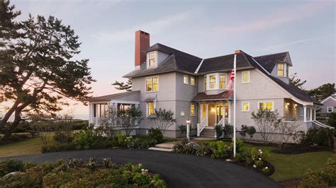 This Shingle Style Cottage In A Small Coastal Village Provides Its
