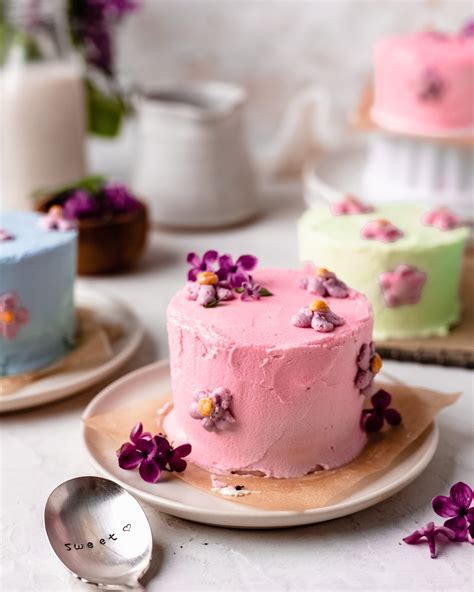 Mini Birthday Cakes By Post Malaysian Bake Shops To Order Korean Minimalist Style Cakes