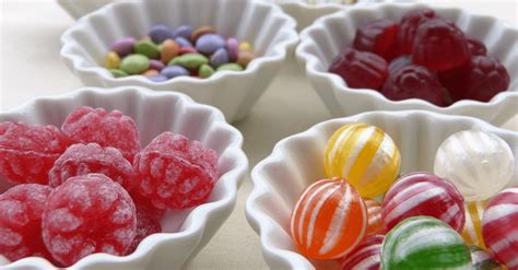 Kennt ihr süßigkeiten und getränke welche typisch für die 80er und 90er sind? 80er Essen und Trinken: Die leckersten Süßigkeiten - Wisst ...