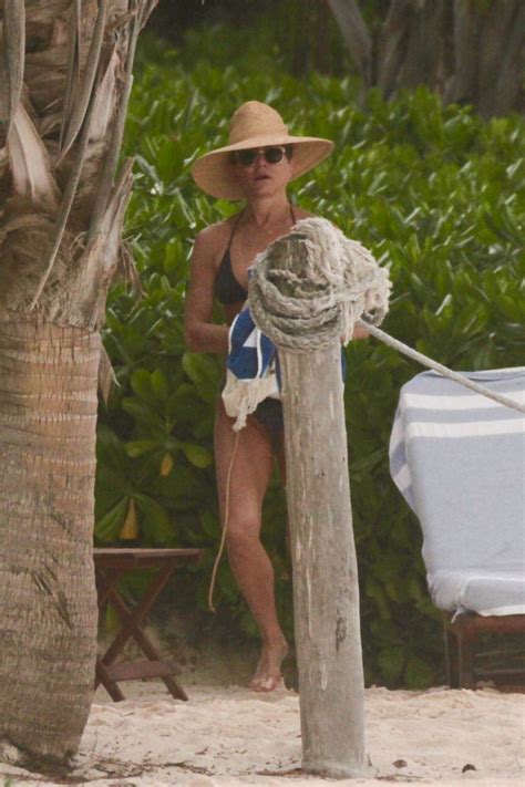 Jennifer Aniston Bikini Candids Beach In Tulum Celebmafia The Best