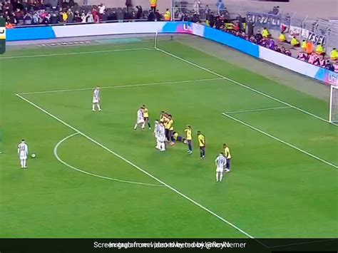 Lionel Messi Produces Stunning Free Kick Inspires Argentinas 1 0 Win
