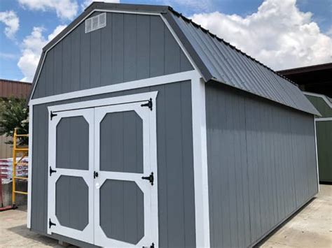 Energy efficient spray foam insulation. Painted Lofted Barn | Derksen Portable Buildings
