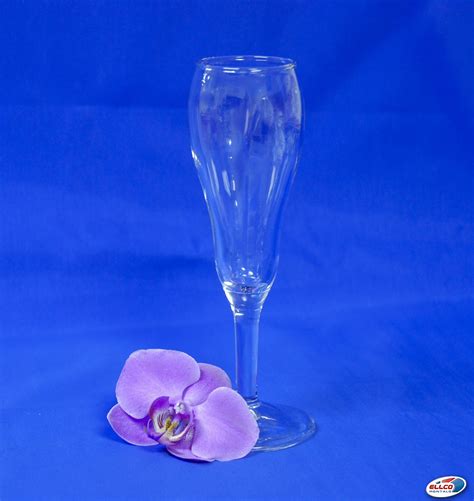 Champagne Tulip Glass 6oz In At Ellco Rentals Event Equipment And Wedding Rentals In Barbados