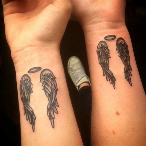 Here view wings tattoo designs on wrist or wrist tattoo designs.get wings tattoos on wrist ideas and small wings wrist tattoo designs for all new and latest wings wrist tattoo designs visit. Pin by Alyssa Kitzman on Tatto's | Wing tattoos on wrist ...