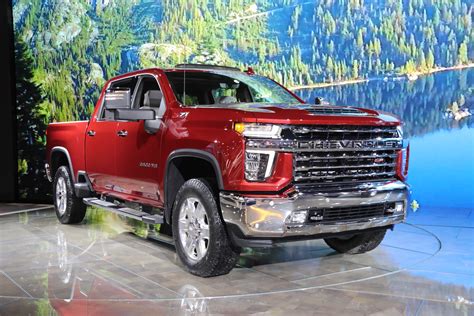2020 Silverado HD High Country: Detailed Photo Gallery ...