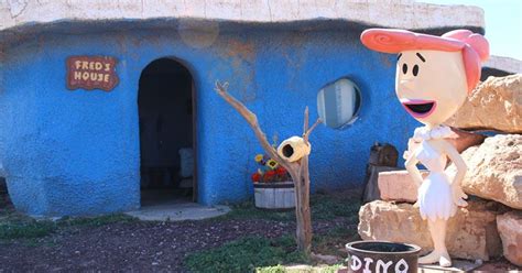 Arizonas Flintstones Themed Bedrock City Continues To Draw Tourists
