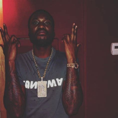 Meek Mill Fires Back At Beanie Sigel Drake And The Game On His New