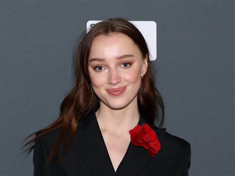 Bridgertons Phoebe Dynevor Opens Up About Shocking Sex Scene In New Thriller Fair Play