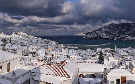 The table below shows the snow cover in greece. Snow storm in Skopelos | Click to witness the beauty of ...