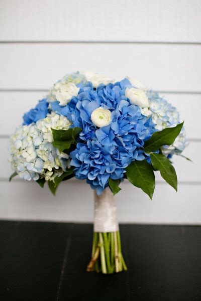 20 classic hydrangea wedding bouquets deer pearl flowers