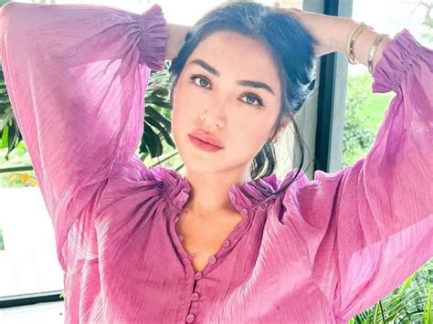 merinding jessica iskandar bagikan penampakan yang ter