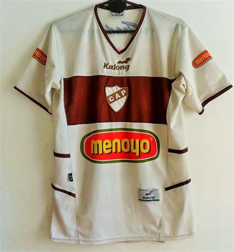 El club atlético platense comenzó a celebrar su 110 aniversario por lo cual develó una camiseta edición especial confeccionada por. Una Camiseta por Día: Platense Kalong 2004